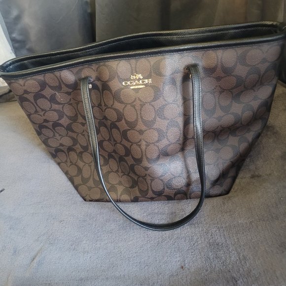 Coach Handbags - COACH SHOULDER BAG